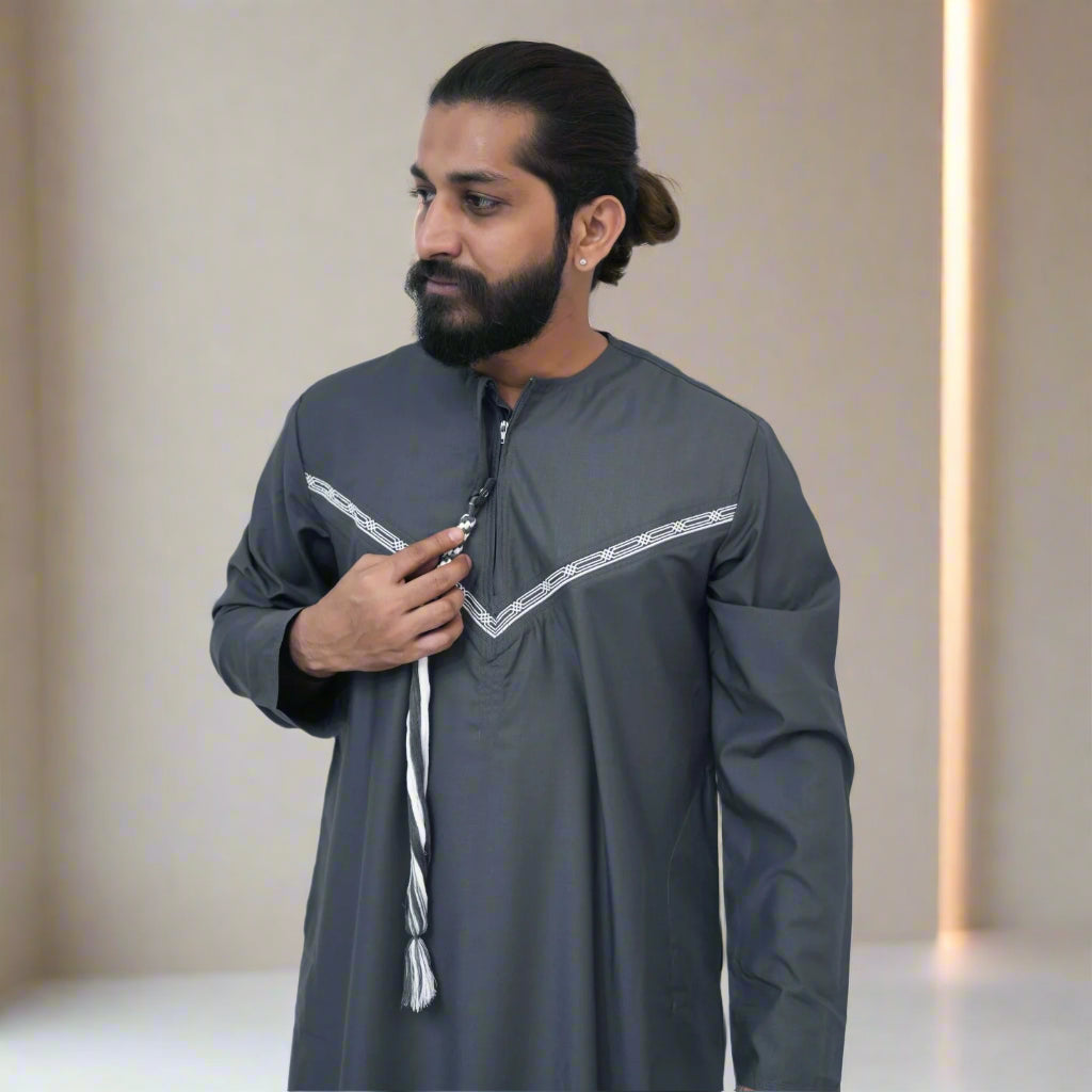 Mens Grey & White Emirati Thobe