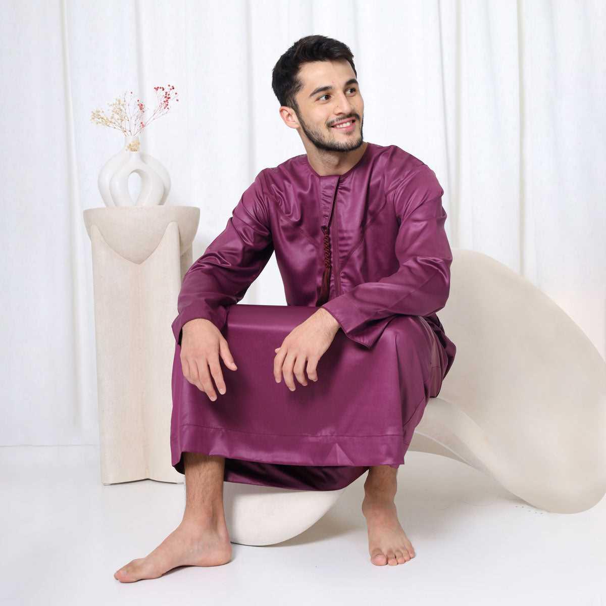 Buy Men's Marron Emirati Thobe Online